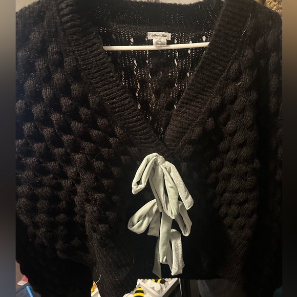 Urban Outfitters Kimchi Blue Cora Bow Cardigan - Picture 1 of 3